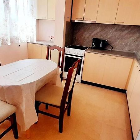 Soc Apartment Close To The Center Burgas City Exterior foto